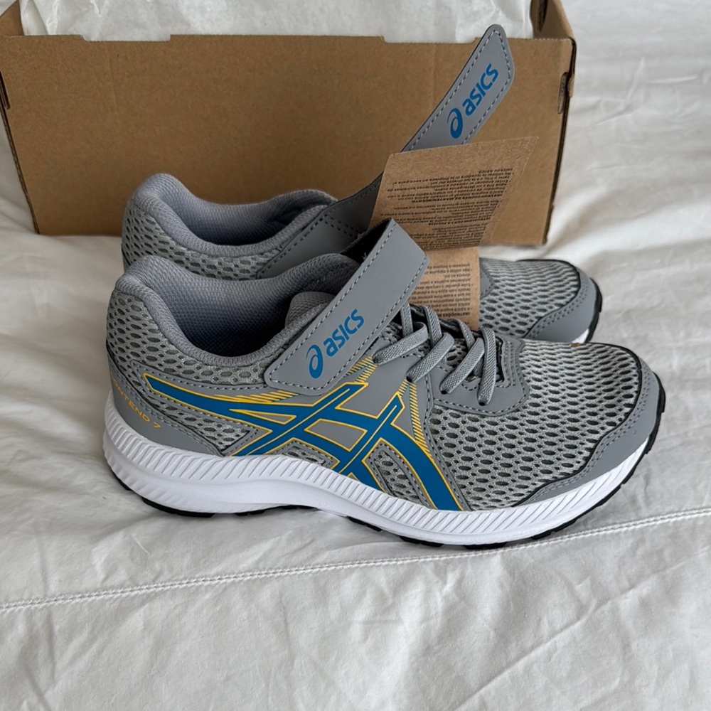 Asics Kids Contend 7 PS in Gray and Blue